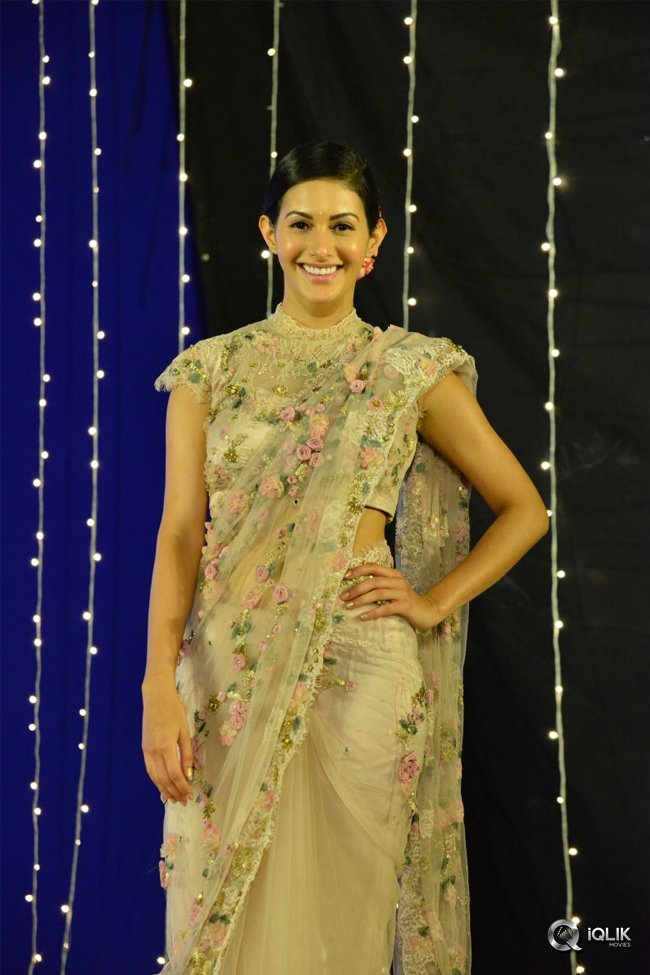 Manasuku-Nachindi-Movie-Press-Meet